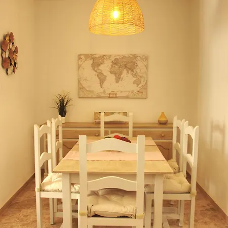 Apartment La Bodega Del Mar - Luminoso Y Centrico Apto Con Piscina En Verano Y Parking *