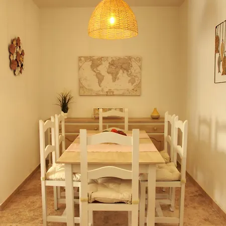 Apartment La Bodega Del Mar - Luminoso Y Centrico Apto Con Piscina En Verano Y Parking *