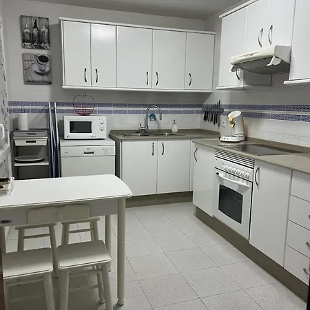 Apartment La Bodega Del Mar - Luminoso Y Centrico Apto Con Piscina En Verano Y Parking